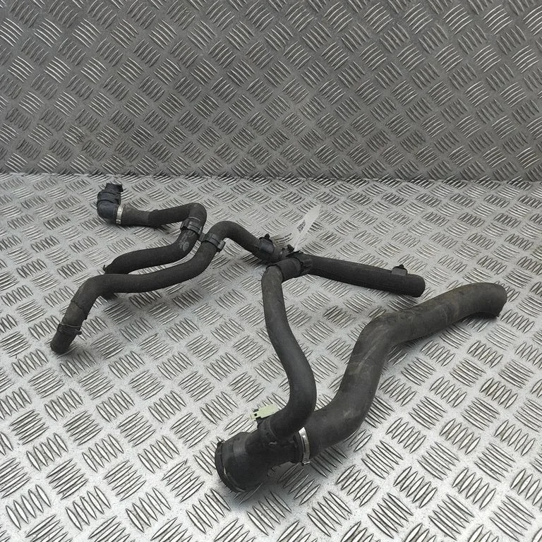 Motora dzesēšanas caurule (-es)/šļūtene (-es) GX738286FR