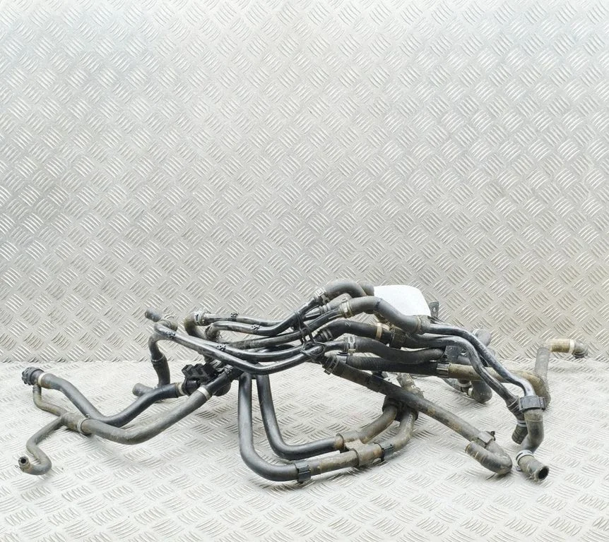 Engine coolant pipe/hose 1EA122101CH