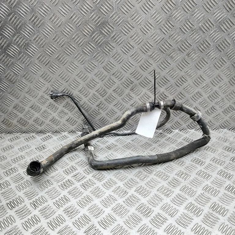 Engine coolant pipe/hose 8743389