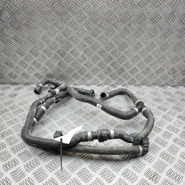 Engine coolant pipe/hose 8743388