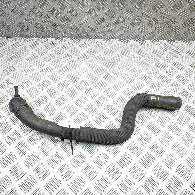Engine coolant pipe/hose 3Q0122101CG