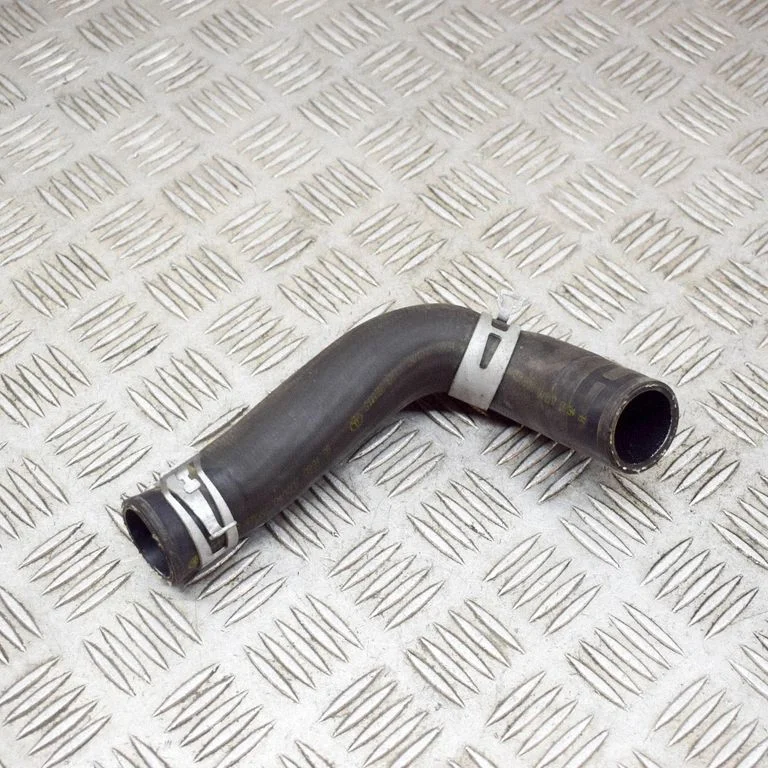 Motora dzesēšanas caurule (-es)/šļūtene (-es)