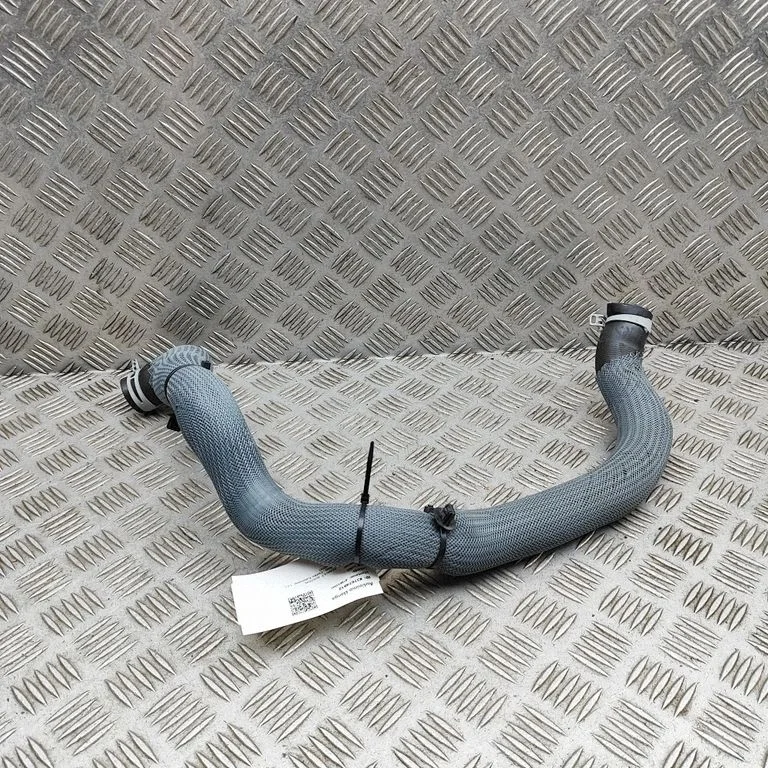 Motora dzesēšanas caurule (-es)/šļūtene (-es) 215019412R