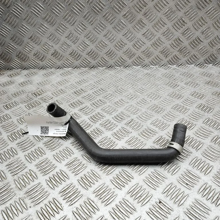 Motora dzesēšanas caurule (-es)/šļūtene (-es) 215015SH3B