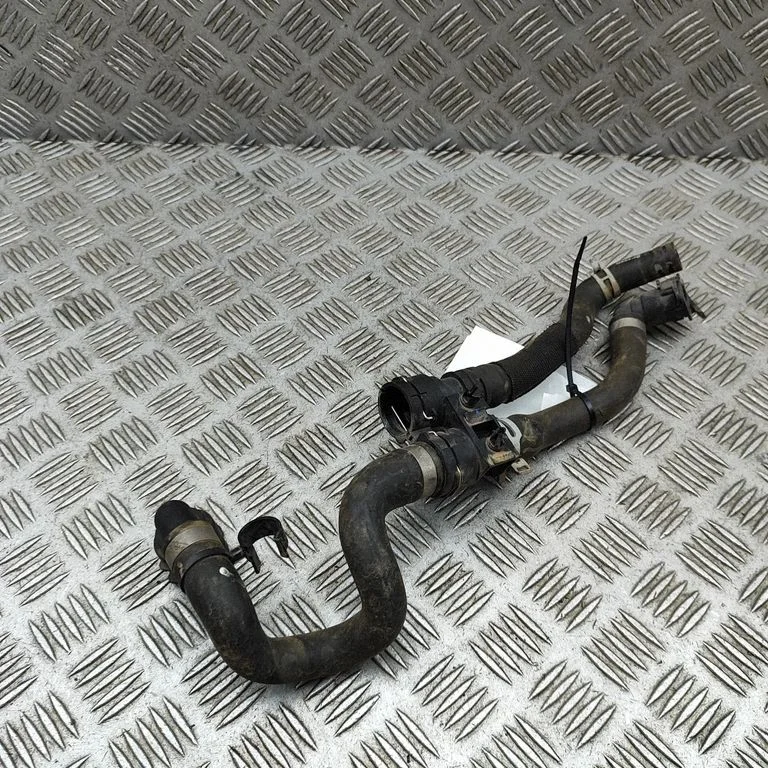 Engine coolant pipe/hose 32252121