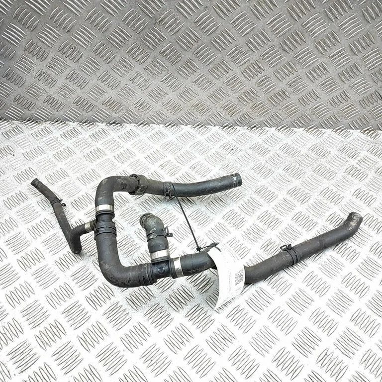 Przewody układu chłodzenia silnika A2228309104