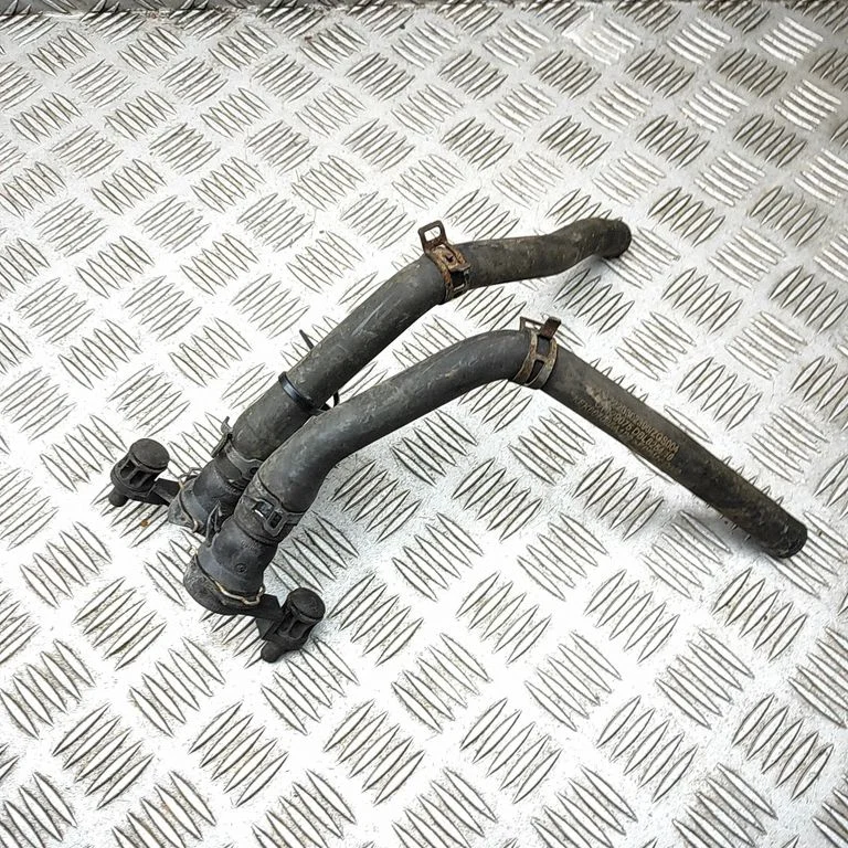 Przewody układu chłodzenia silnika A2228302396