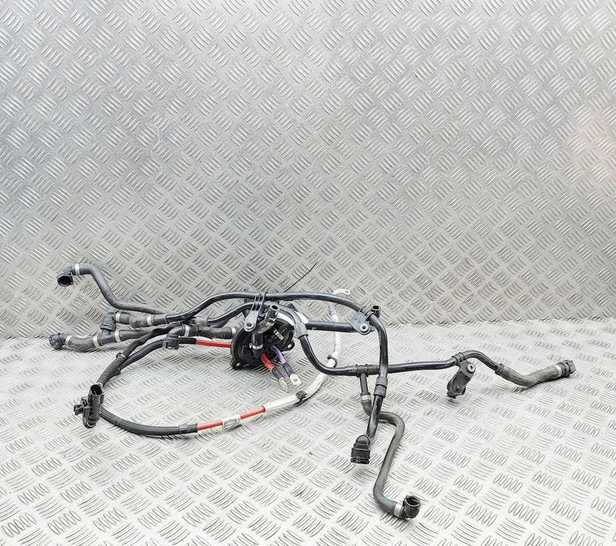 Engine coolant pipe/hose 8596347