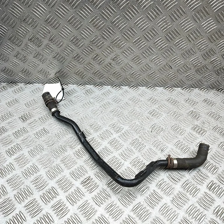 Motora dzesēšanas caurule (-es)/šļūtene (-es) A2465011358