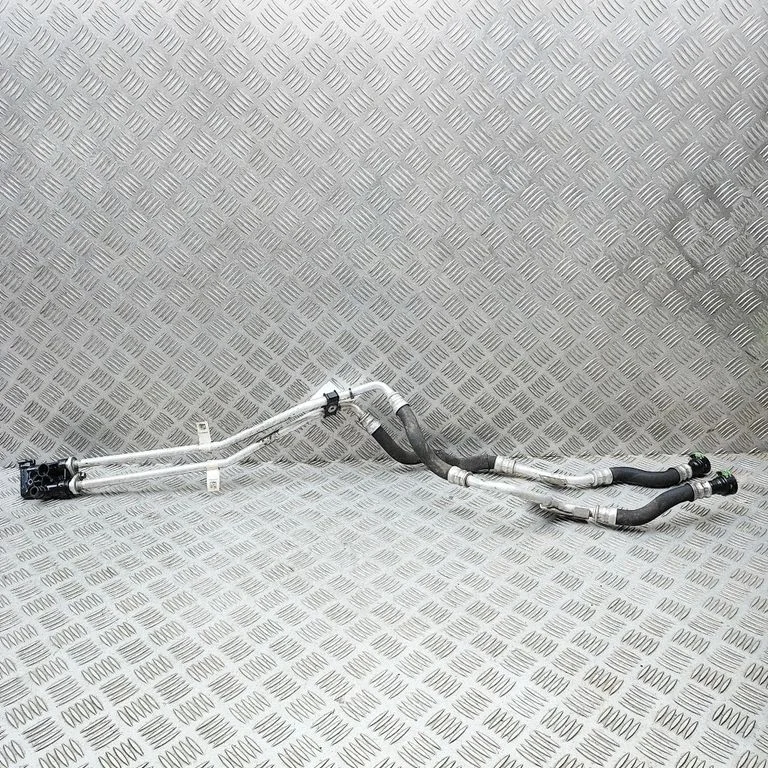 Motora dzesēšanas caurule (-es)/šļūtene (-es) 8096458
