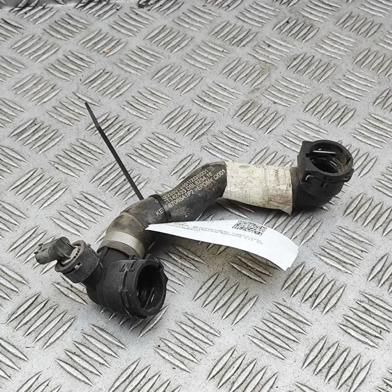 Engine coolant pipe/hose