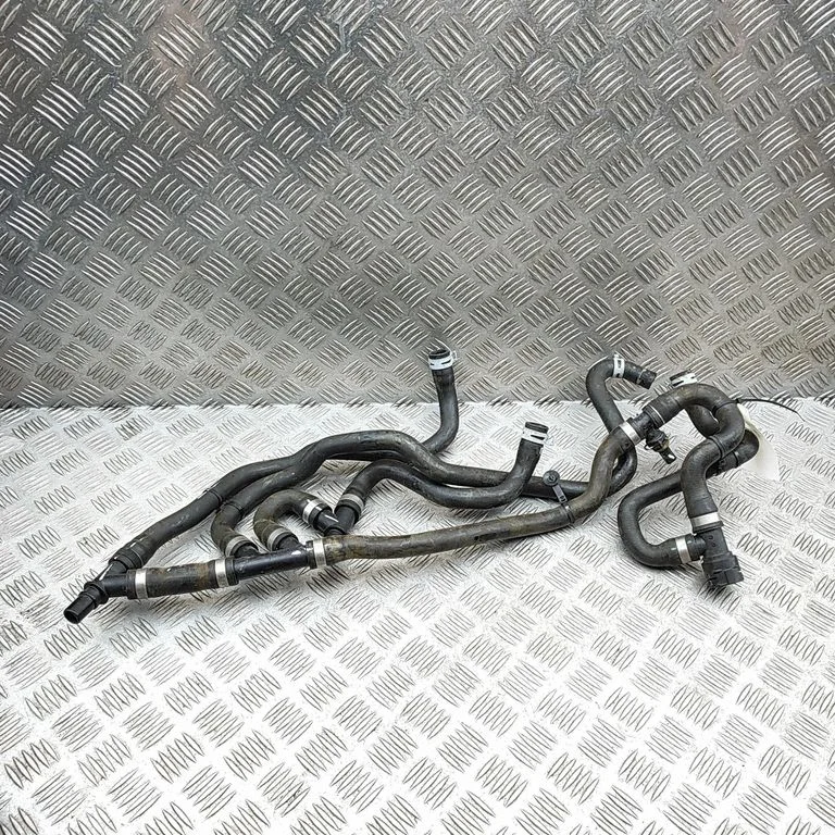 Engine coolant pipe/hose 32257930