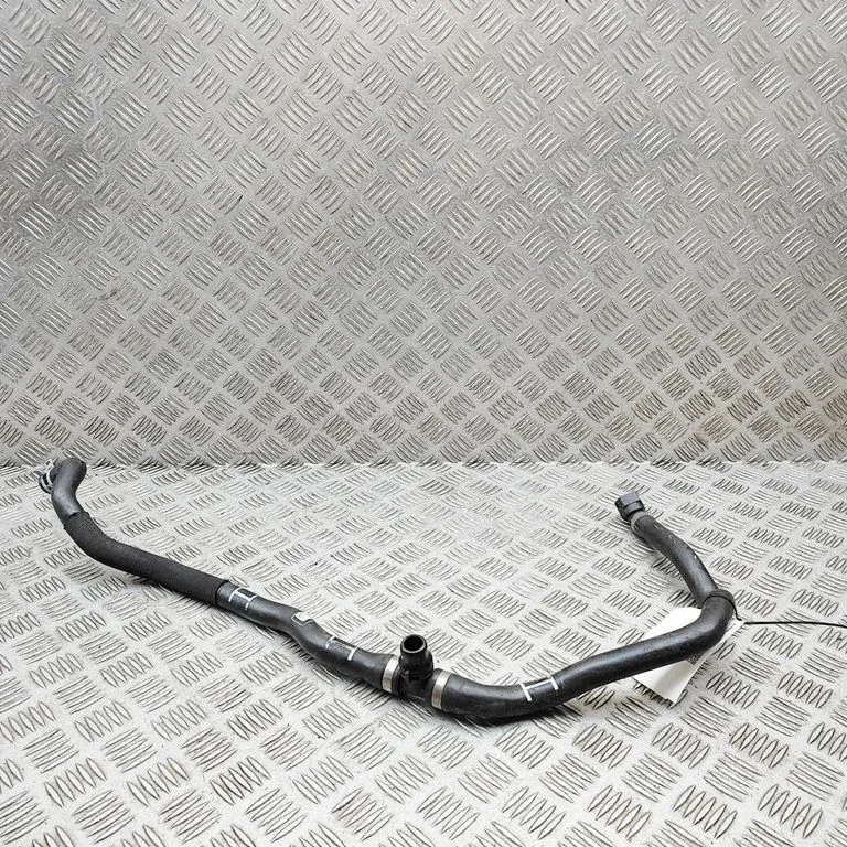 Motora dzesēšanas caurule (-es)/šļūtene (-es) 9398803