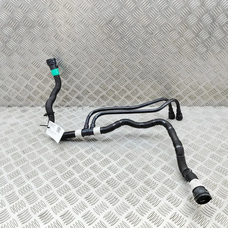 Motora dzesēšanas caurule (-es)/šļūtene (-es) 112691600C