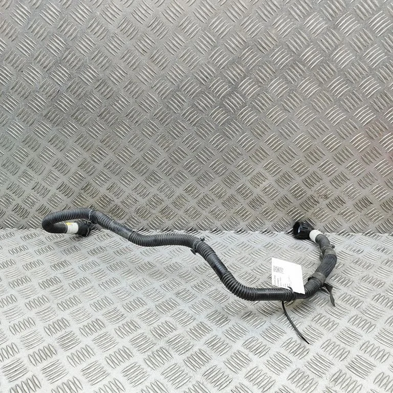 Motora dzesēšanas caurule (-es)/šļūtene (-es) 107758500D