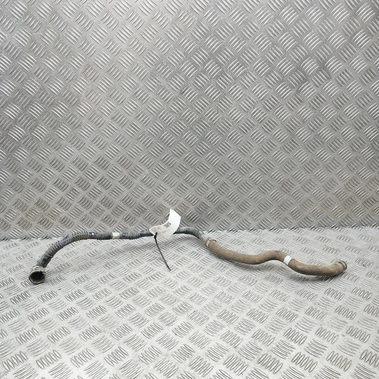 Przewody układu chłodzenia silnika 52139461