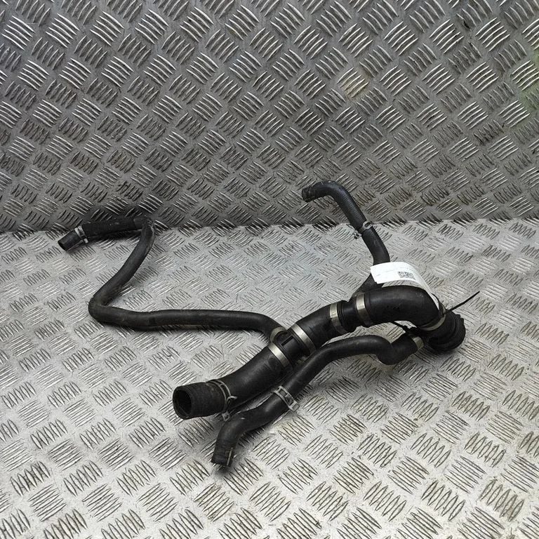 Engine coolant pipe/hose 31686003