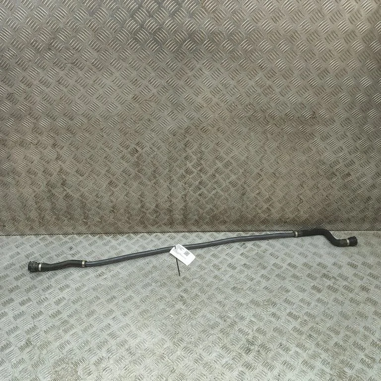 Przewody układu chłodzenia silnika 5WA819930B