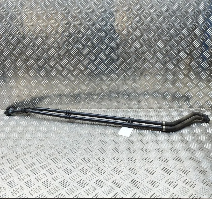 Przewody układu chłodzenia silnika A1675016902