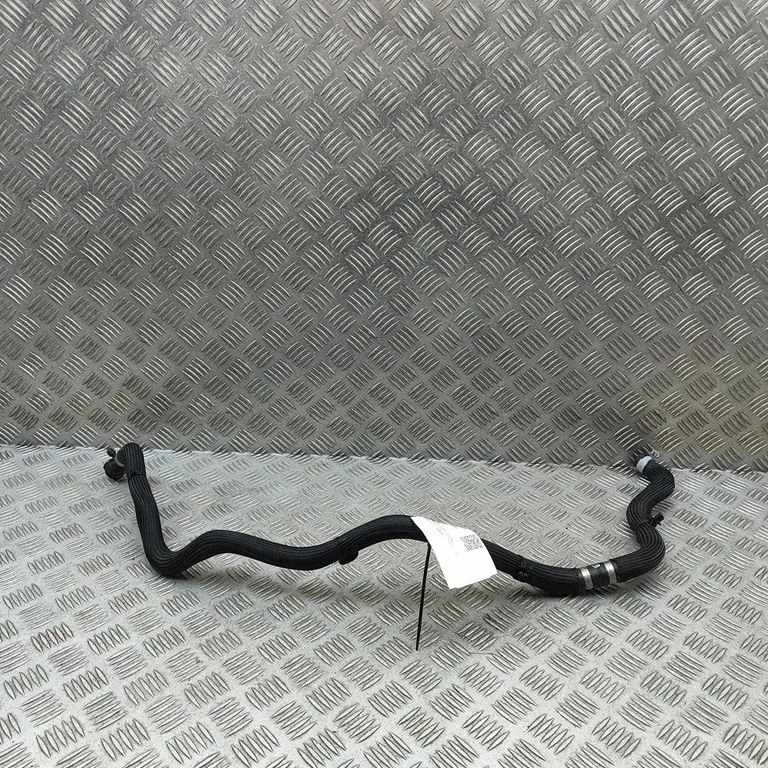 Motora dzesēšanas caurule (-es)/šļūtene (-es) 215803140R