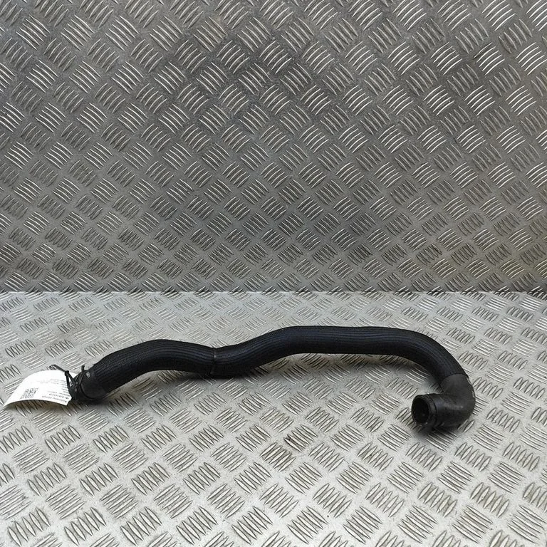 Motora dzesēšanas caurule (-es)/šļūtene (-es) 215034550R