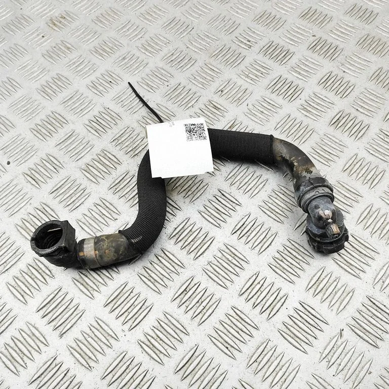 Mootori jahutusvedeliku toru / voolik 9826247580