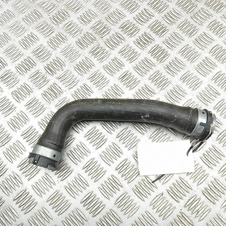 Motora dzesēšanas caurule (-es)/šļūtene (-es) A1675003100