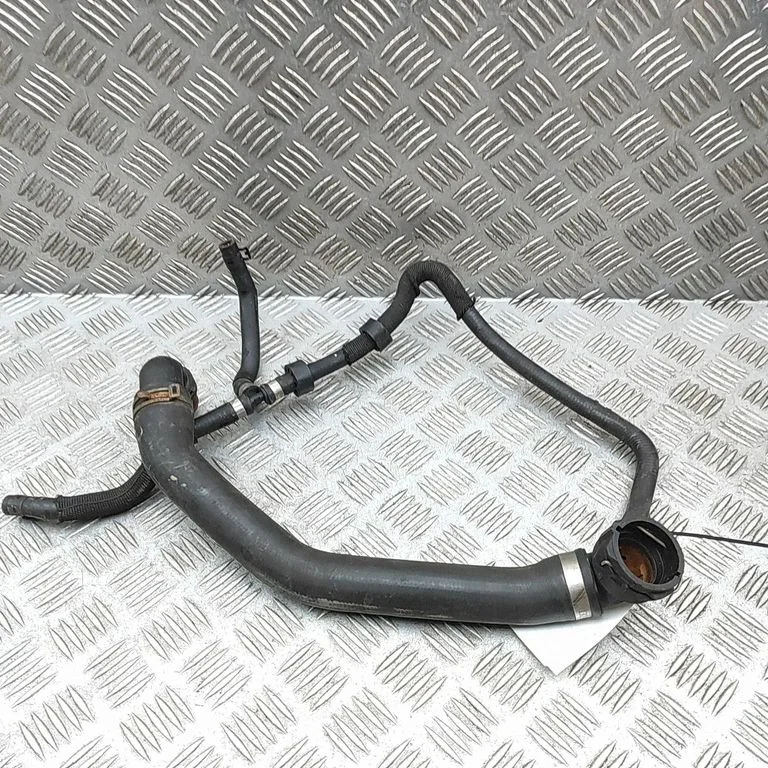 Motora dzesēšanas caurule (-es)/šļūtene (-es) 5Q0122101GH