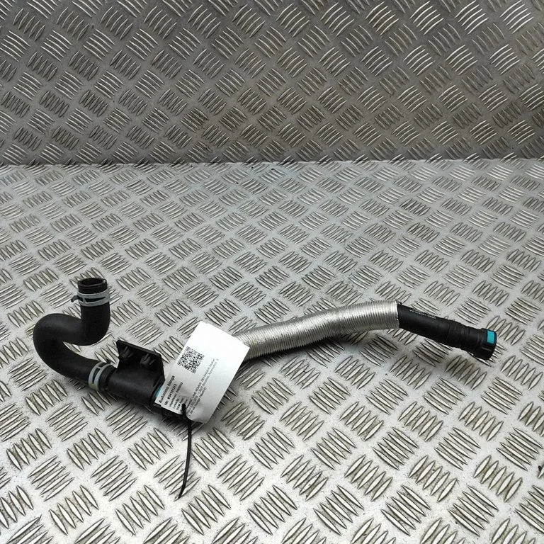 Engine coolant pipe/hose JPLA18C266AA