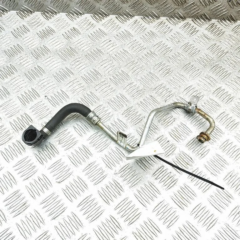 Motora dzesēšanas caurule (-es)/šļūtene (-es) 8651261