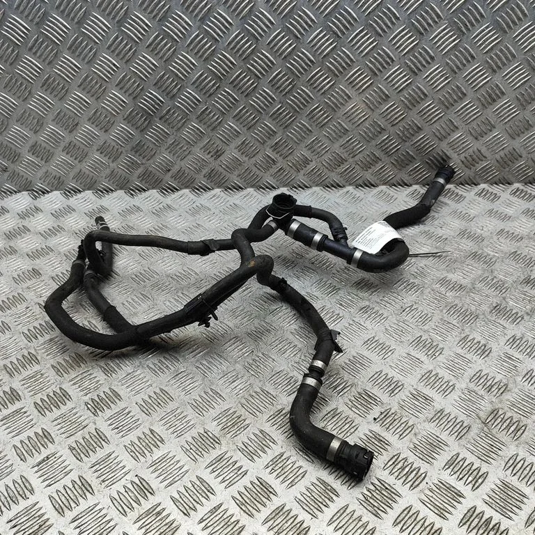 Engine coolant pipe/hose 31368127