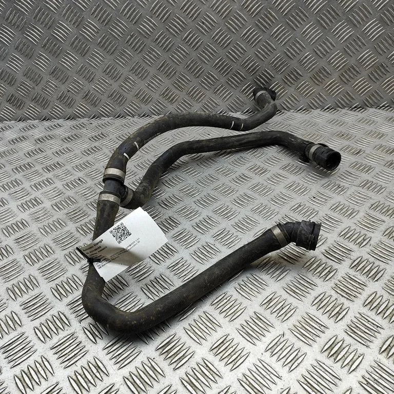 Motora dzesēšanas caurule (-es)/šļūtene (-es) A9105011400