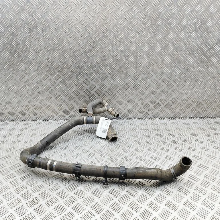 Motora dzesēšanas caurule (-es)/šļūtene (-es) 2N0122101B