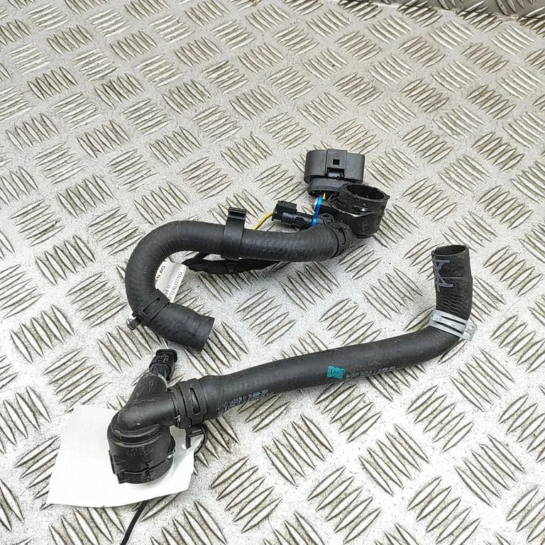 Engine coolant pipe/hose 1N3121036