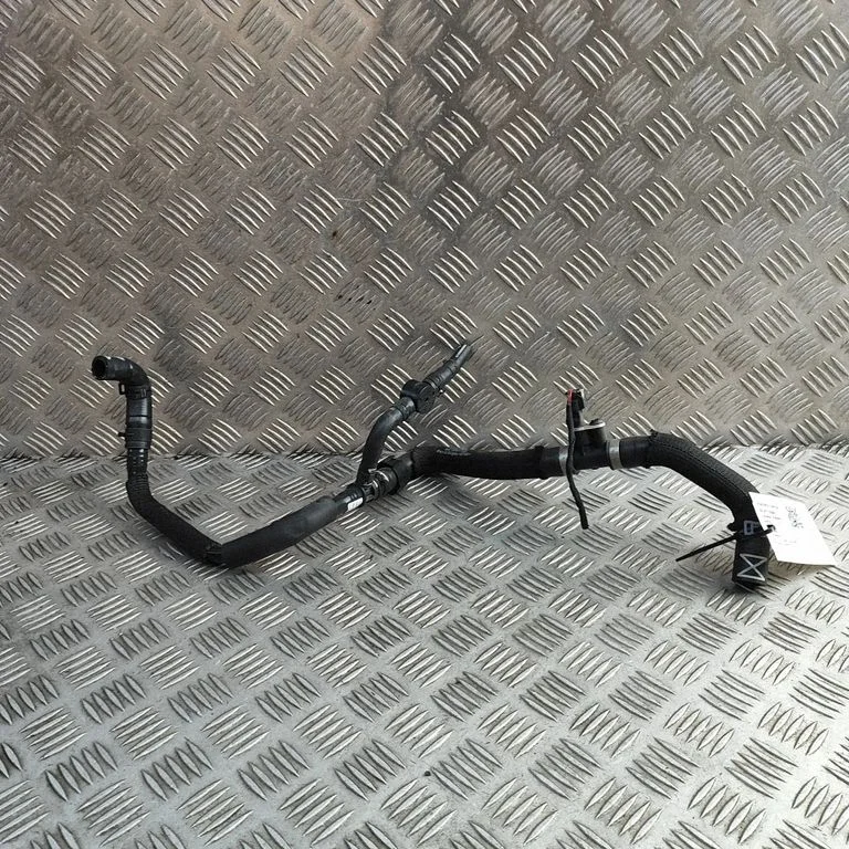 Mootori jahutusvedeliku toru / voolik 4KR819316B – Audi RS Q8 (2019-)