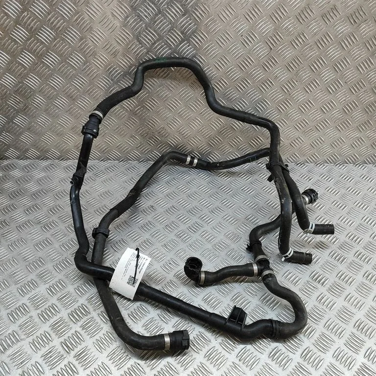 Engine coolant pipe/hose 9242077