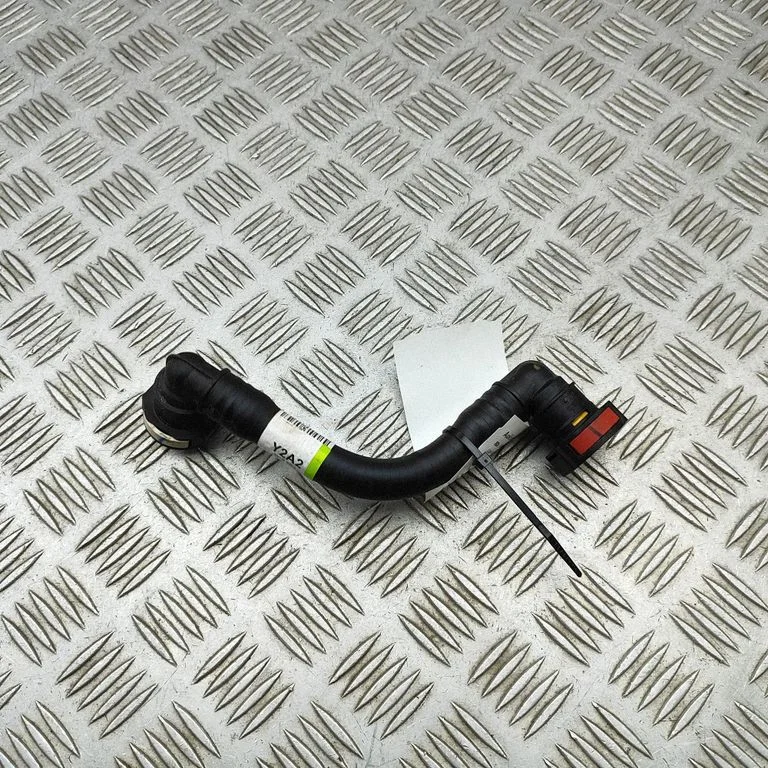 Engine coolant pipe/hose 375Y2AO020