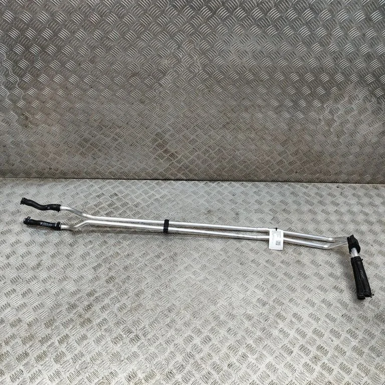 Mootori jahutusvedeliku toru / voolik 992815663B