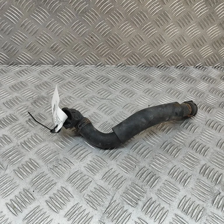 Motora dzesēšanas caurule (-es)/šļūtene (-es) 95037243