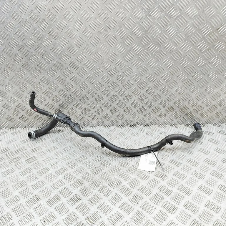 Mootori jahutusvedeliku toru / voolik LJ9310C705BC