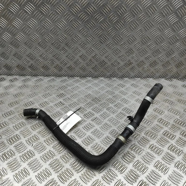 Engine coolant pipe/hose 369300E650