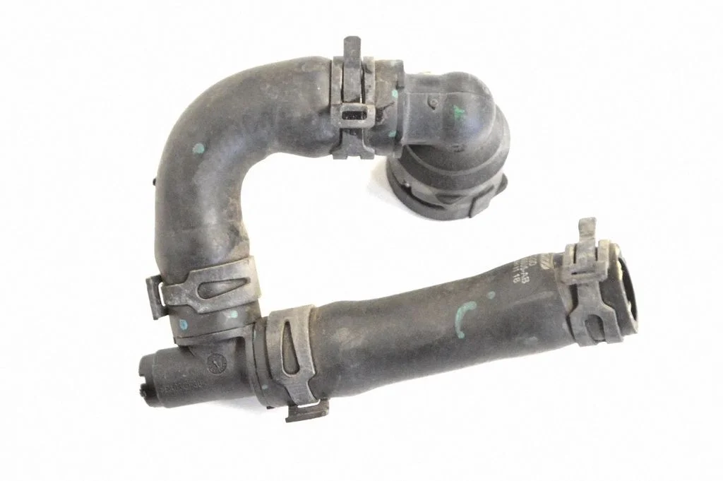 Engine coolant pipe/hose – Jaguar F-Pace (2016-)