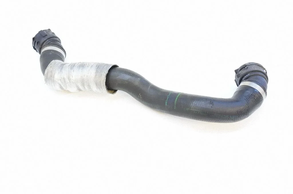 Mootori jahutusvedeliku toru / voolik – BMW 3-seeria E90 E91 (2005-2012)