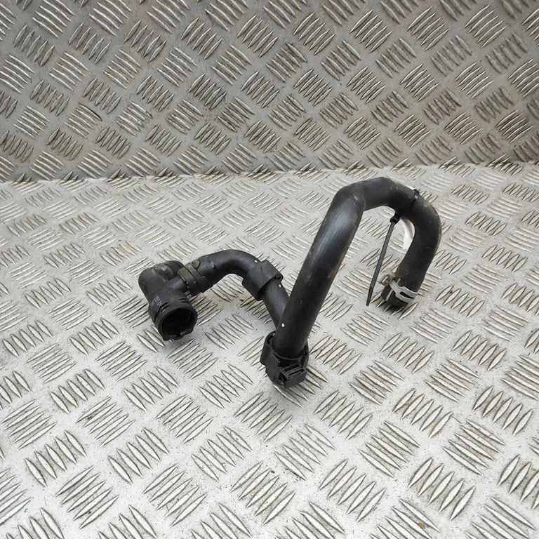 Motora dzesēšanas caurule (-es)/šļūtene (-es) 1EA121053E
