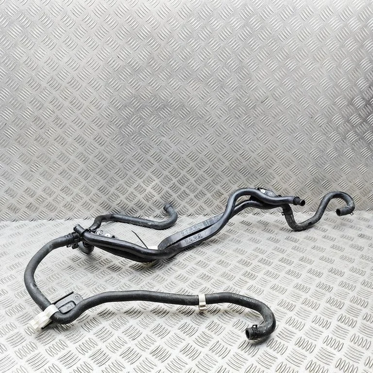 Motora dzesēšanas caurule (-es)/šļūtene (-es) T30115750