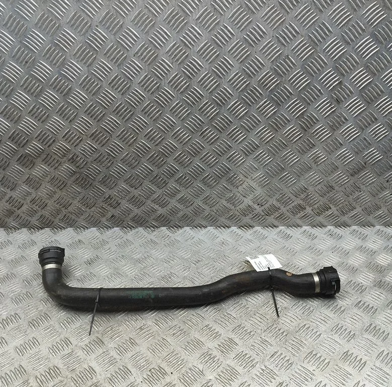Motora dzesēšanas caurule (-es)/šļūtene (-es) 8678506