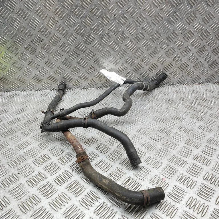 Motora dzesēšanas caurule (-es)/šļūtene (-es) 5W938C289AA
