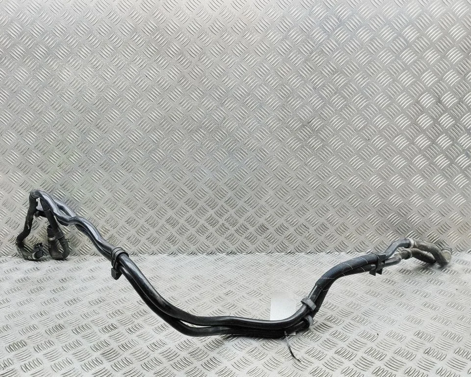Motora dzesēšanas caurule (-es)/šļūtene (-es) A2055010302