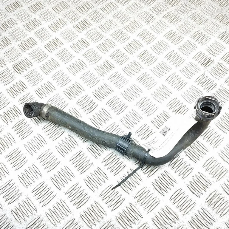 Motora dzesēšanas caurule (-es)/šļūtene (-es) A1675011300