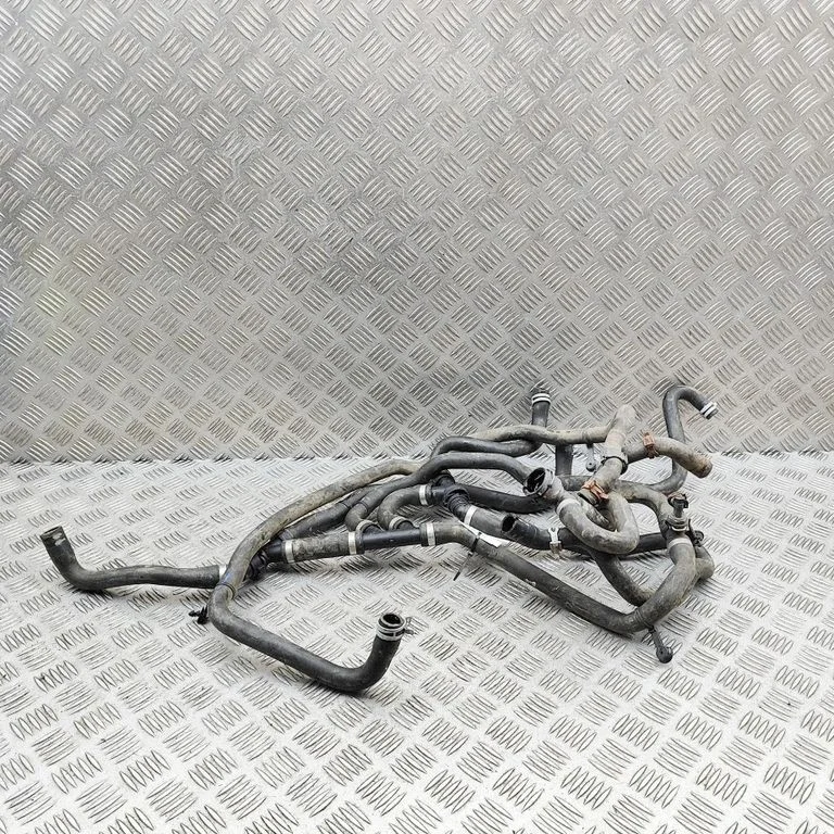 Engine coolant pipe/hose 32138730